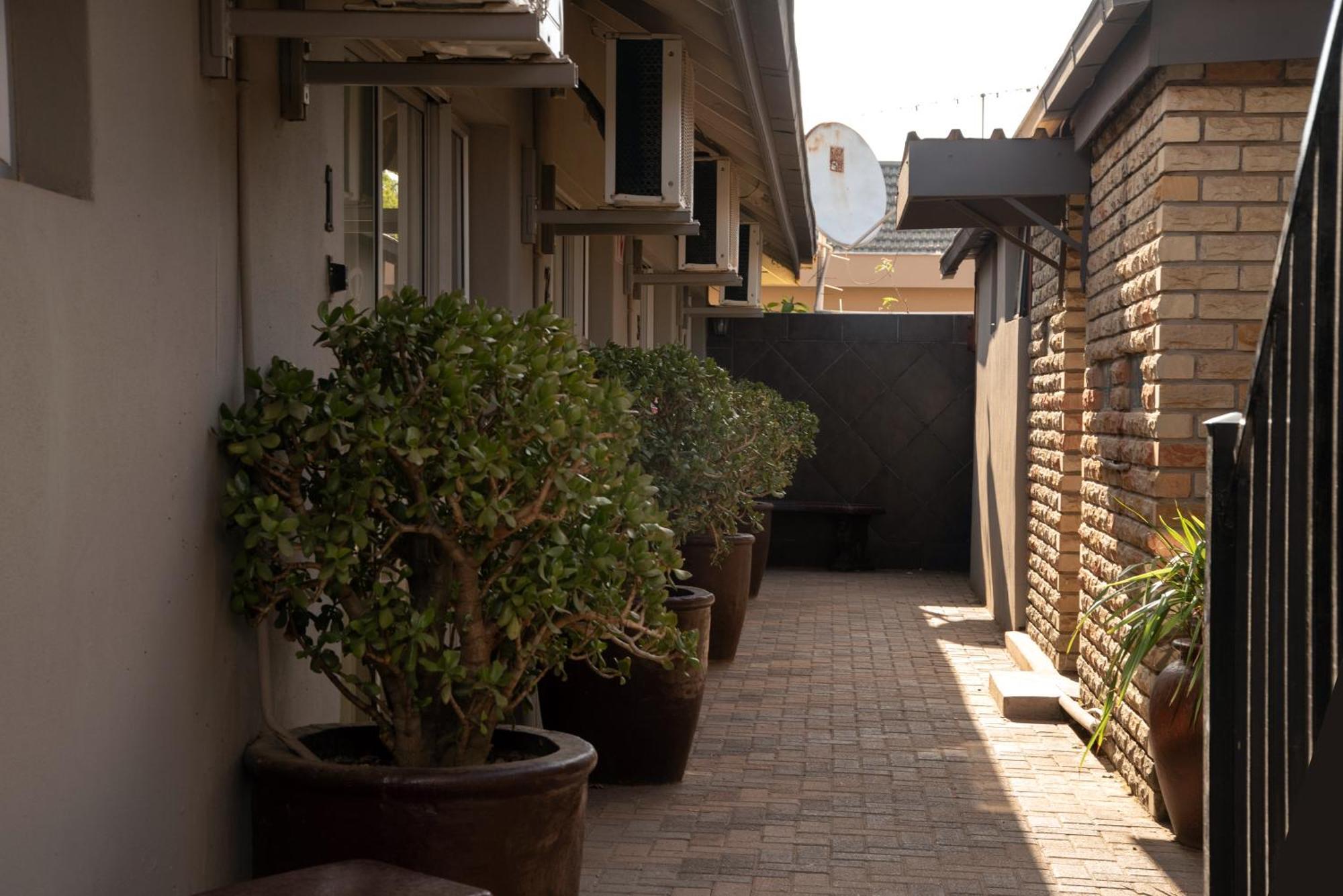 Gold Guest & Conference Welkom Exterior foto